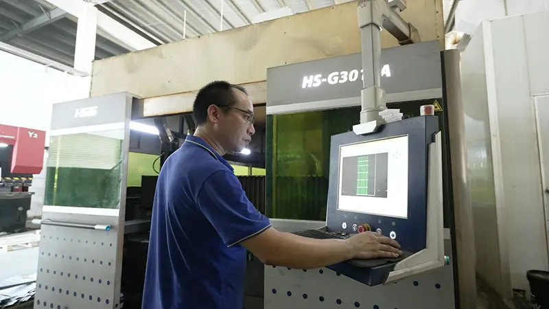 Factory workshop7yav
